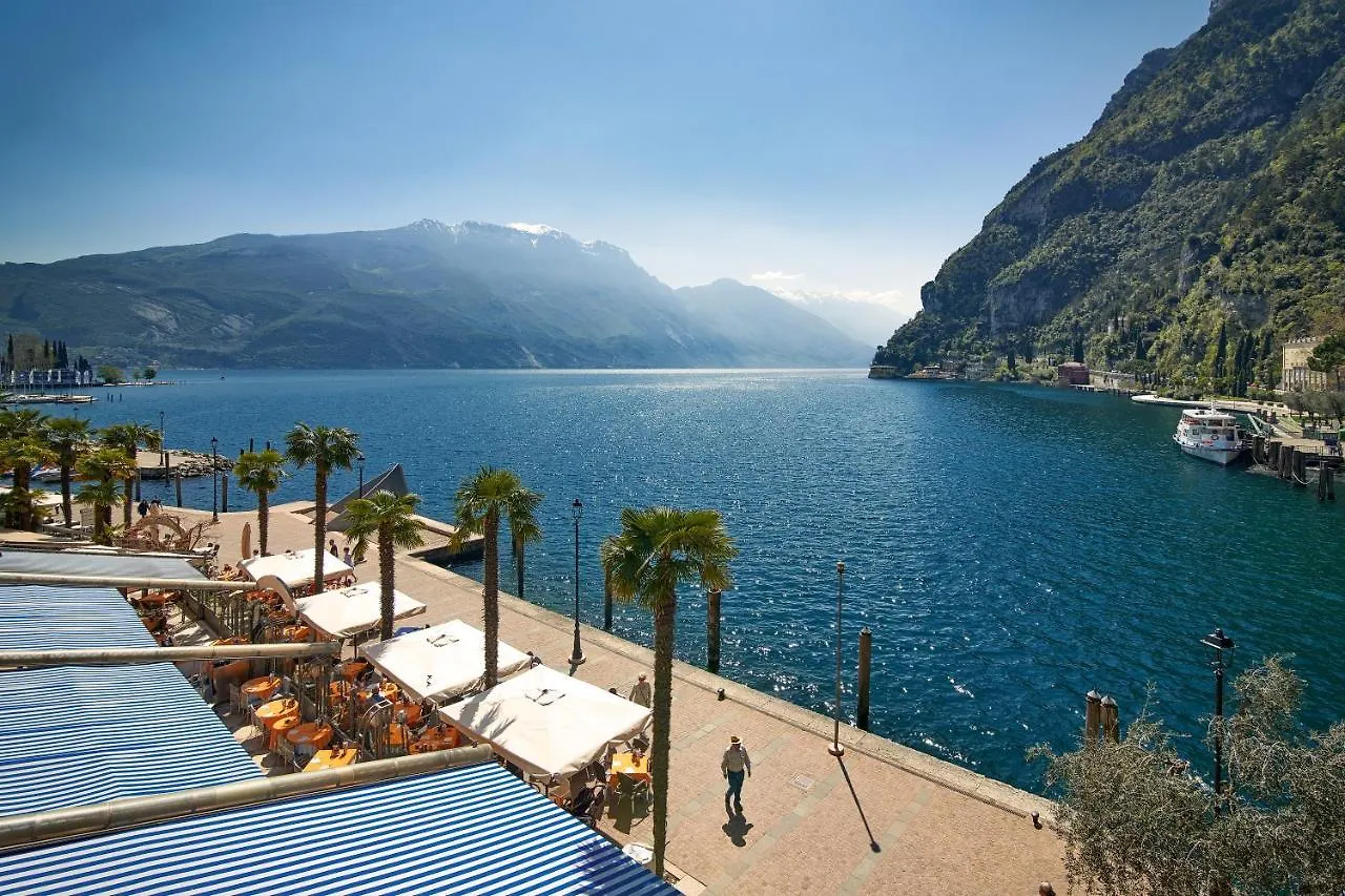 Villetta Mazzini Front Lake - Happy Rentals Peschiera del Garda 0*,  İtalya